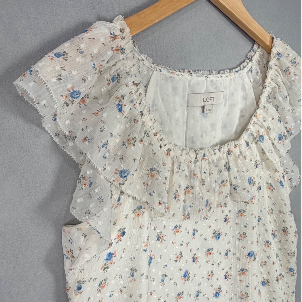 LOFT Floral Ruffle Blouse Womens Small White NWOT Clip Dot Sleeveless Top - Picture 2 of 9